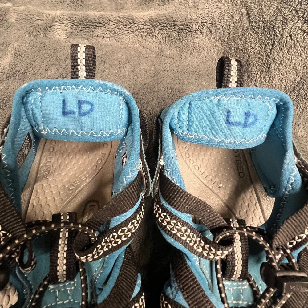Keen Whisper Blue Black Waterproof Sport Sandals Kids Boys Size 7 1025803